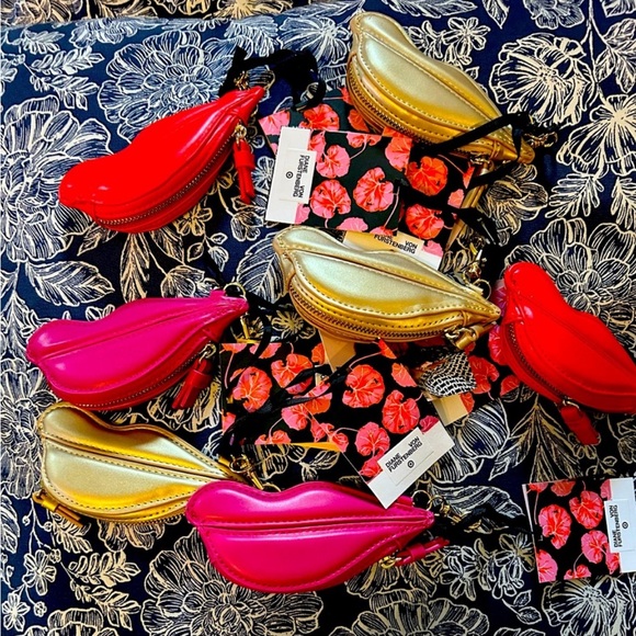 DVF Coin Wallet - Picture 2 of 3